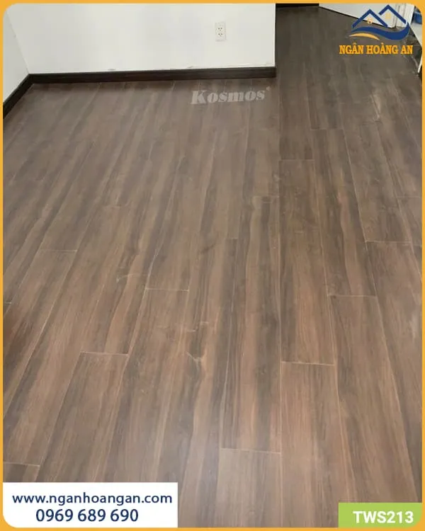 Lót Nền Sàn Gỗ Công Nghiệp An Toàn Và Bền Bỉ