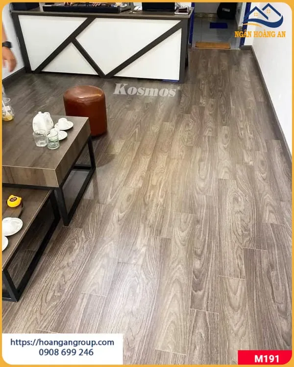 Lót Nền Sàn Gỗ Công Nghiệp Dễ Vệ Sinh
