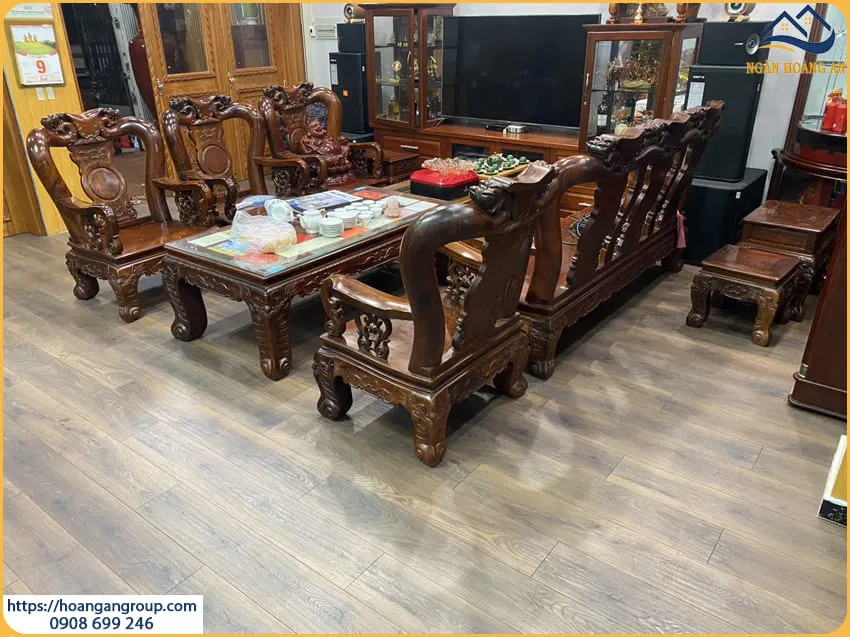 Lót Sàn Gỗ Công Nghiệp Binyl Tại Quận 3 TPHCM