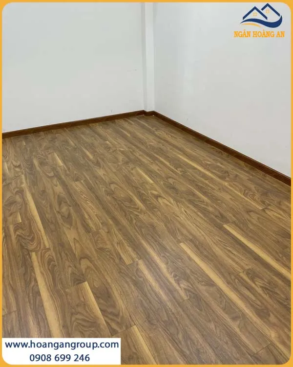 Khách Hàng Rất Tin Dùng Sàn Gỗ Công Nghiệp Charmwood 8mm Khách Hàng Rất Tin Dùng Sàn Gỗ Công Nghiệp Charmwood 8mm