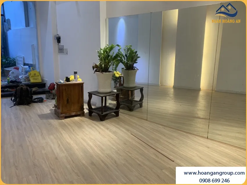 Sàn Gỗ Công Nghiệp Cho Phòng Khách Phong Cách Tối Giản Sàn Gỗ Công Nghiệp Cho Phòng Khách Phong Cách Tối Giản