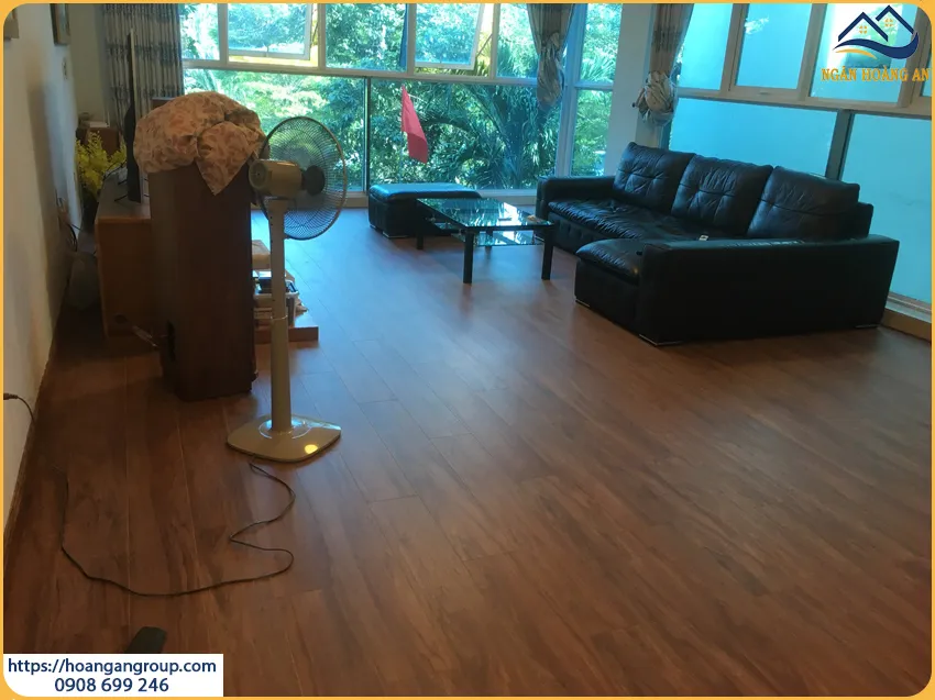 Lót Sàn Gỗ Công Nghiệp Robina Tại Quận 4 TPHCM Lót Sàn Gỗ Công Nghiệp Robina Tại Quận 4 TPHCM