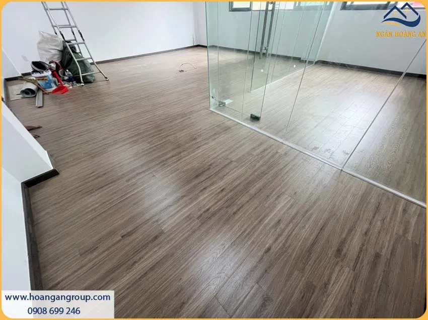 Thi Công Sàn Gỗ Công Nghiệp Wilson Không Bị Công Vênh Hay Co Ngót