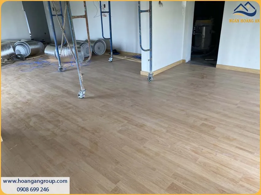 Sàn Nhà Được Lắp Đặt Bởi Sàn Gỗ Công Nghiệp Wilson Độc Đáo