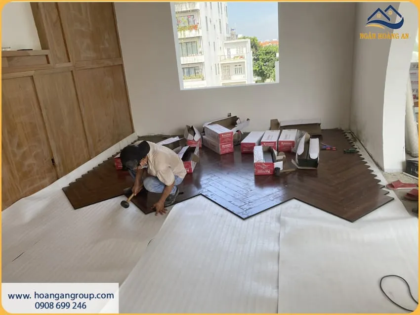 Lót Sàn Gỗ Xương Cá Cho Căn Hộ Chung Cư Đẹp