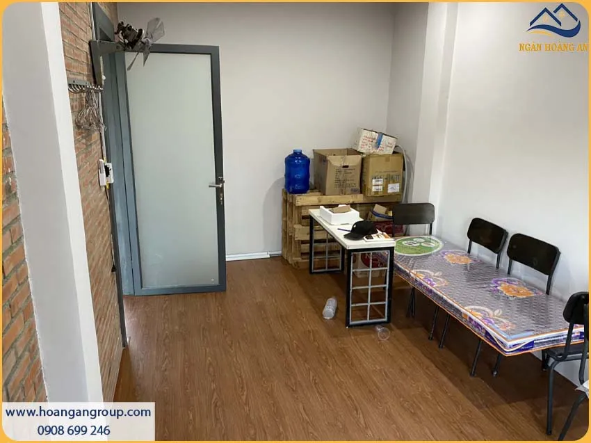 Lựa Chọn Sàn Nhựa Hèm Khóa Giả Gỗ Cho Homestay Cao Cấp