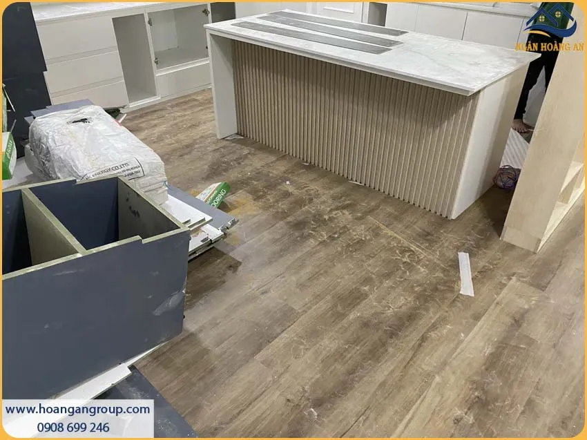 Sàn Nhựa Hèm Khóa Giả Gỗ Cho Phòng Bếp Phong Cách Tối Giản