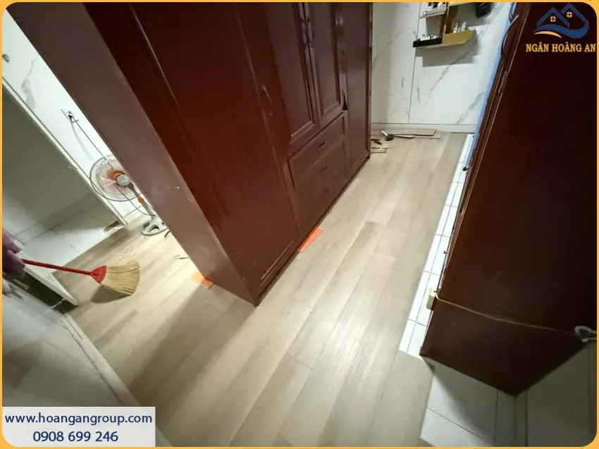 Công Trình Lắp Đặt Sàn Nhựa Hèm Khóa Hobiwood HS74