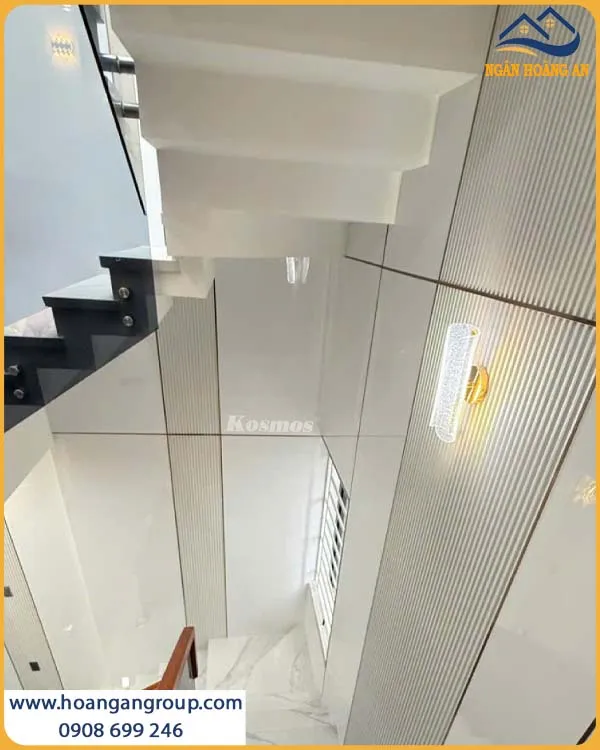 Thi Công Ốp Tường Cầu Thang Bằng Tấm Ốp Than Tre Tinh Tế Thi Công Ốp Tường Cầu Thang Bằng Tấm Ốp Than Tre Tinh Tế