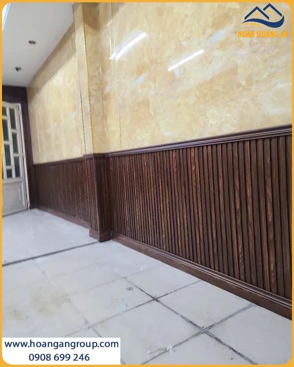 Mẫu Ốp Tường Lamri Lam Sóng Giả Gỗ Phù Hợp Phòng Khách Mẫu Ốp Tường Lamri Lam Sóng Giả Gỗ Phù Hợp Phòng Khách