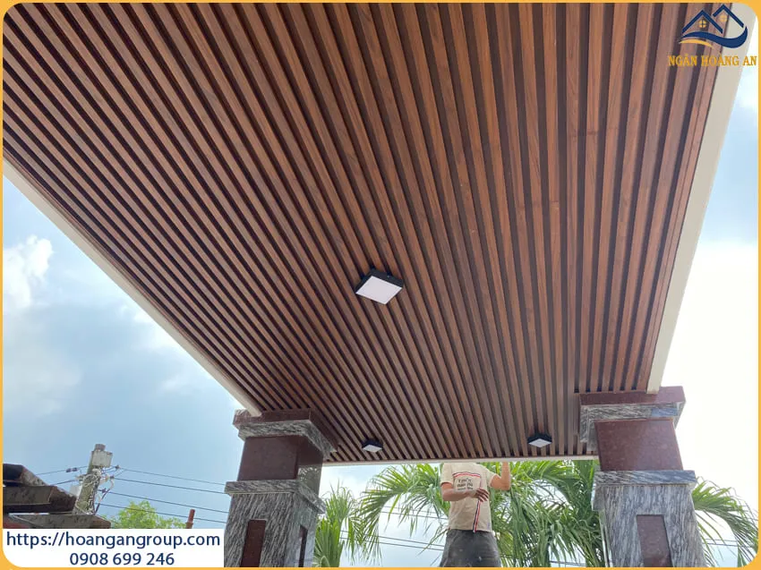 Mẫu Ốp Trần Nhựa Giả Gỗ Đẹp Nhất Tại Quận 7 TPHCM