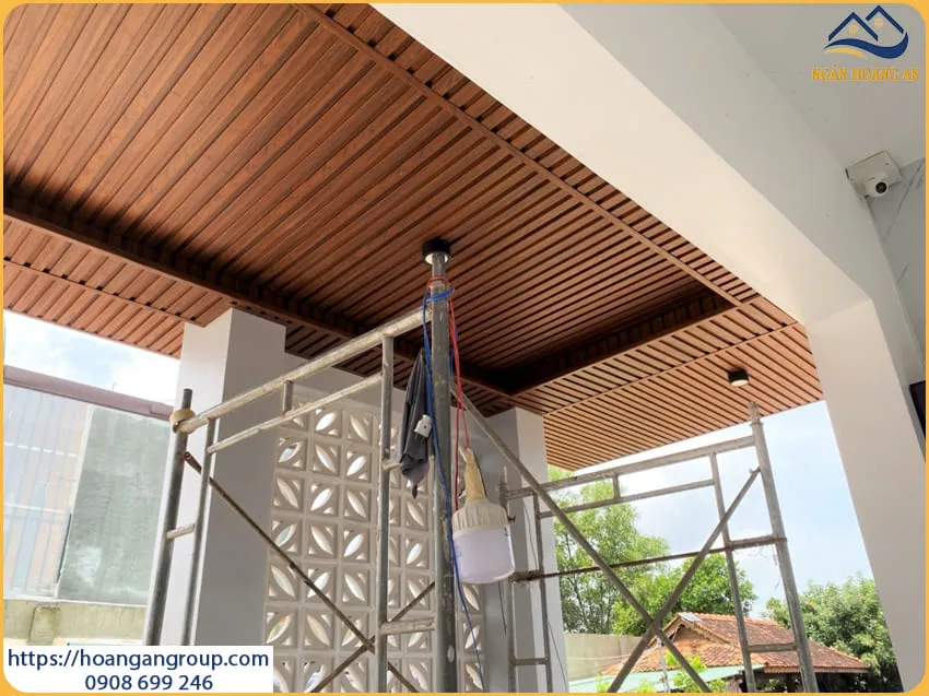 Mẫu Ốp Trần Nhựa Giả Gỗ Đẹp Nhất Tại Tân Phú TPHCM Mẫu Ốp Trần Nhựa Giả Gỗ Đẹp Nhất Tại Tân Phú TPHCM