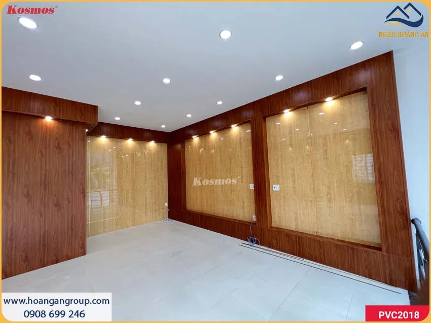Mẫu Ốp Tường Công Ty PVC Giả Gỗ Theo Xu Hướng Mới