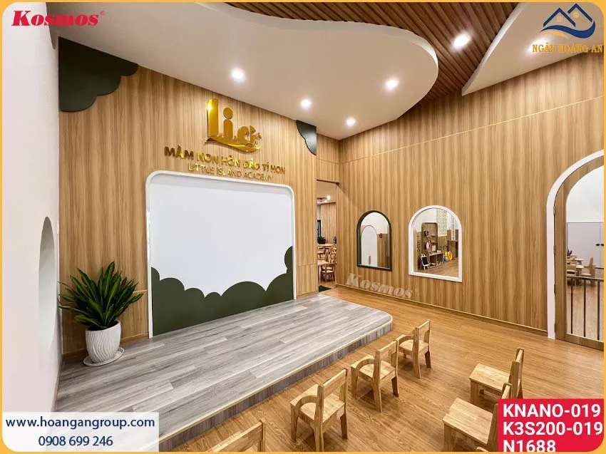 Mẫu Ốp Tường Trường Học Bằng Tấm Nano Giả Gỗ Hiện Đại