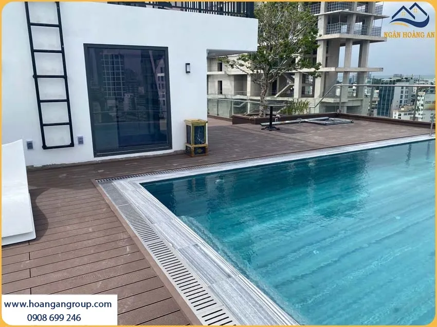 Sàn Hồ Bơi Được Lót Sàn Gỗ Ngoài Trời Chống Trơn Trượt, Bền Màu Sàn Hồ Bơi Được Lót Sàn Gỗ Ngoài Trời Chống Trơn Trượt, Bền Màu