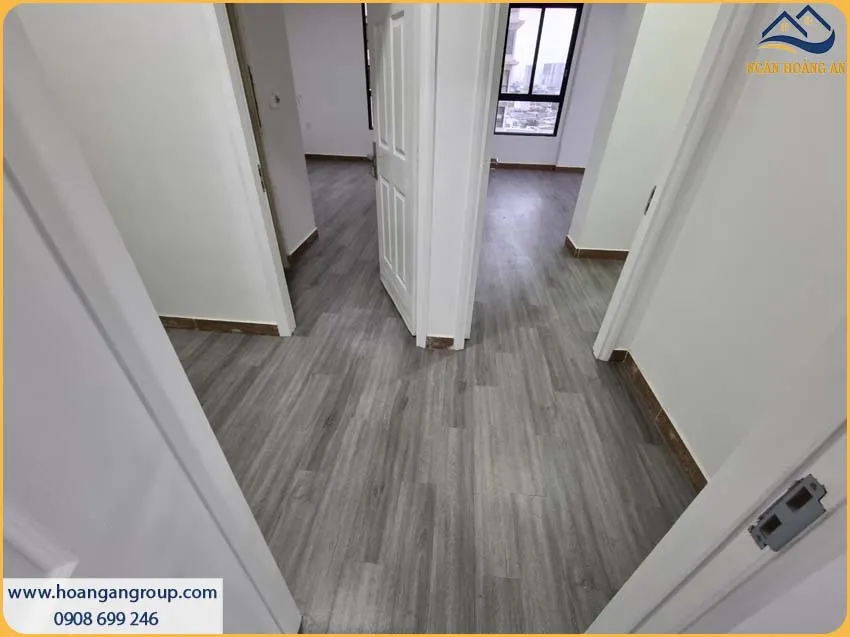 Thi Công Sàn Nhựa Dán Keo Trọn Gói Cho Căn Hộ Tại TPHCM