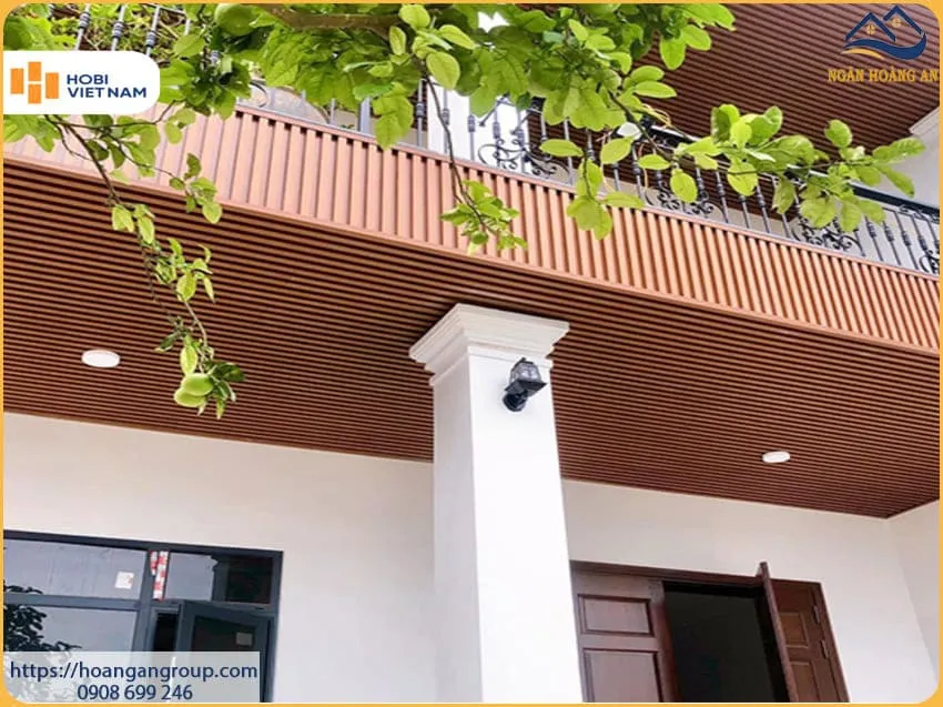Mẫu Tấm Ốp Trần Gỗ Nhựa Ngoài Trời Đẹp Nhất Tại Nhơn Trạch