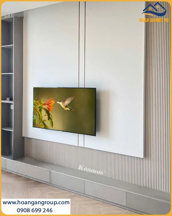 Mẫu Vách Tivi Hiện Đại Với Tấm Ốp Than Tre