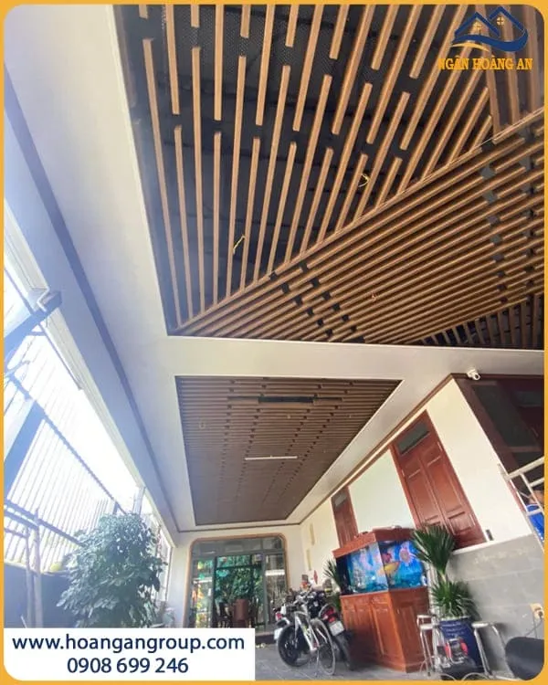 Nan U Nhựa Giả Gỗ HT104 Kháng Mối Mọt, Bền Bỉ Theo Thời Gian Nan U Nhựa Giả Gỗ HT104 Kháng Mối Mọt, Bền Bỉ Theo Thời Gian
