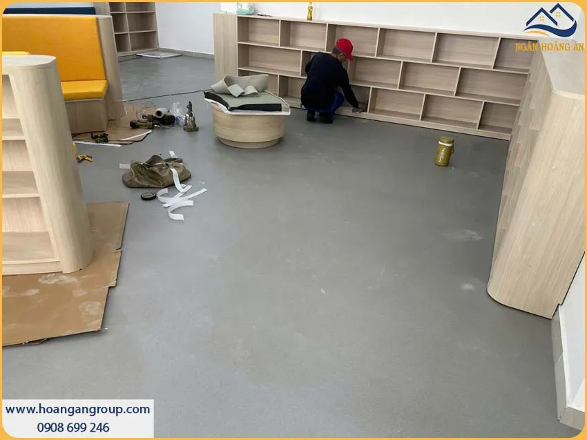 Thi Công Sàn Nhựa Dán Keo Trọn Gói Cho Trường Học
