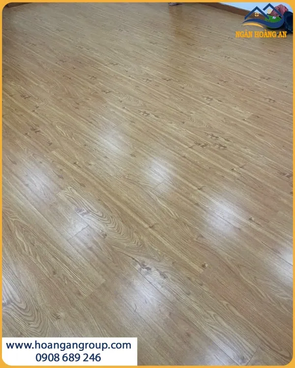 Ngân Hoàng An Chuyên Thi Công Sàn Gỗ Wilson 817 Cho Nhà Ở Ngân Hoàng An Chuyên Thi Công Sàn Gỗ Wilson 817 Cho Nhà Ở