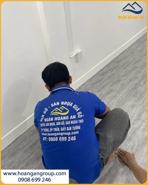 Ngân Hoàng An Thi Công Sàn Nhựa Dán Keo Chất Lượng Giá Tốt
