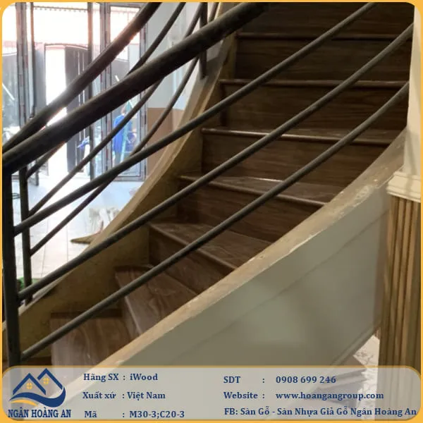 Cầu Thang Bằng Mặt Bậc Cầu Thang Nhựa Giả Gỗ iWood Tại Q10 TPHCM Cầu Thang Bằng Mặt Bậc Cầu Thang Nhựa Giả Gỗ iWood Tại Q10 TPHCM