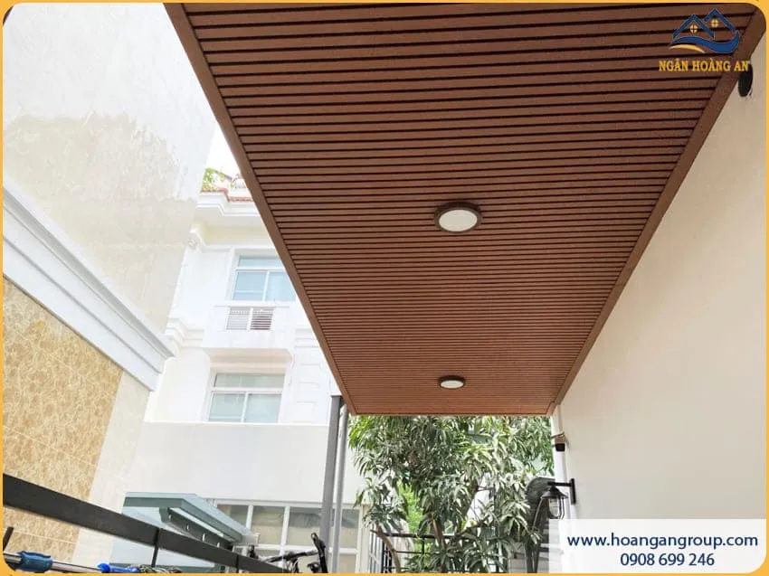 Ốp Lam Sóng Ngoài Trời Light Wood Cho Trần Nhà Đẹp Ốp Lam Sóng Ngoài Trời Light Wood Cho Trần Nhà Đẹp