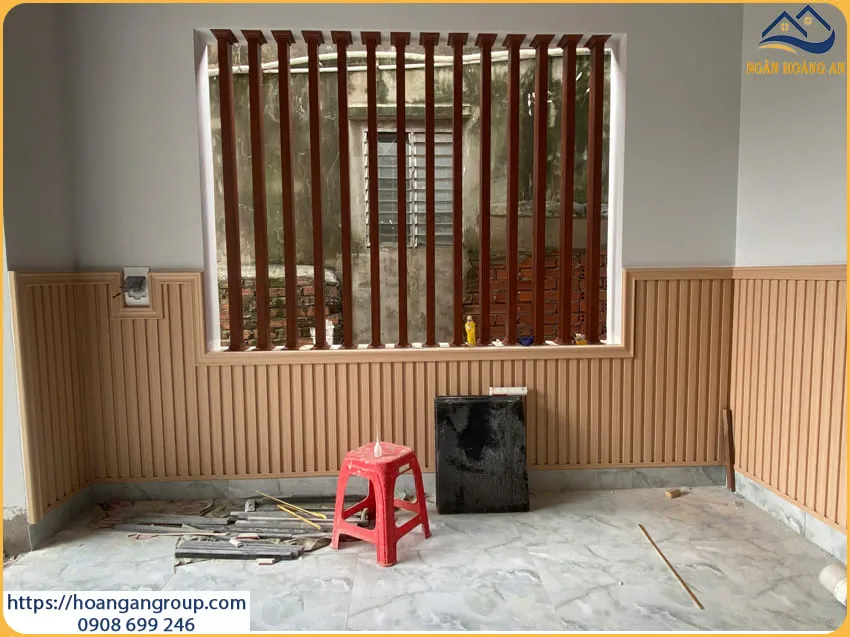 Ốp Lamri Lam Sóng Nhựa Giả Gỗ Cho Nhà Ở Tại Thủ Đức TPHCM