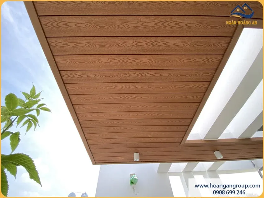 Ốp Mái Hiên Nhà Gỗ Nhựa Ngoài Trời Kosmos Light Wood