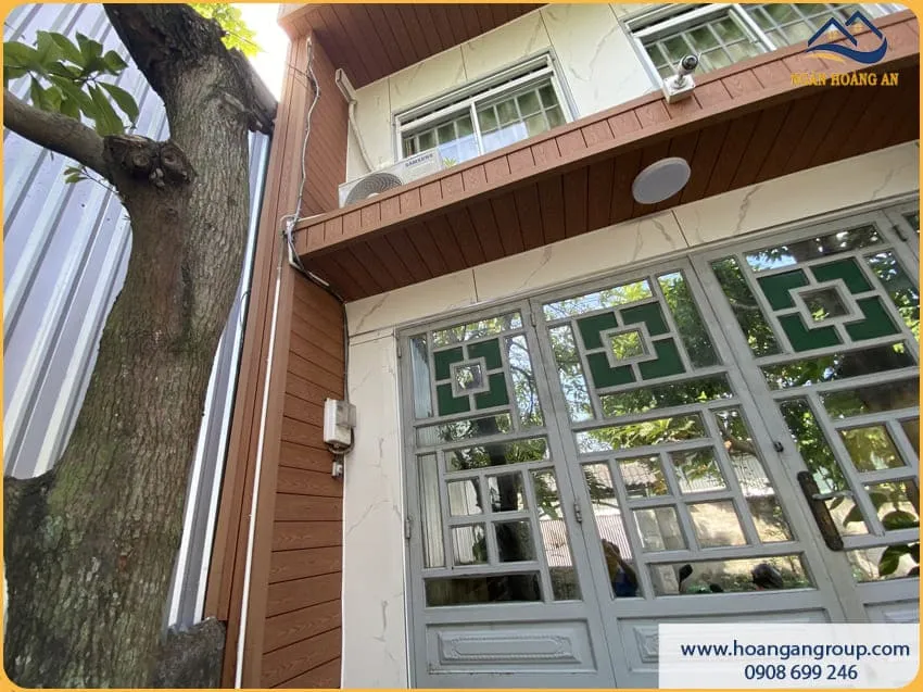 Ốp Mặt Tiền Gỗ Nhựa Ngoài Trời Kosmos Light Wood