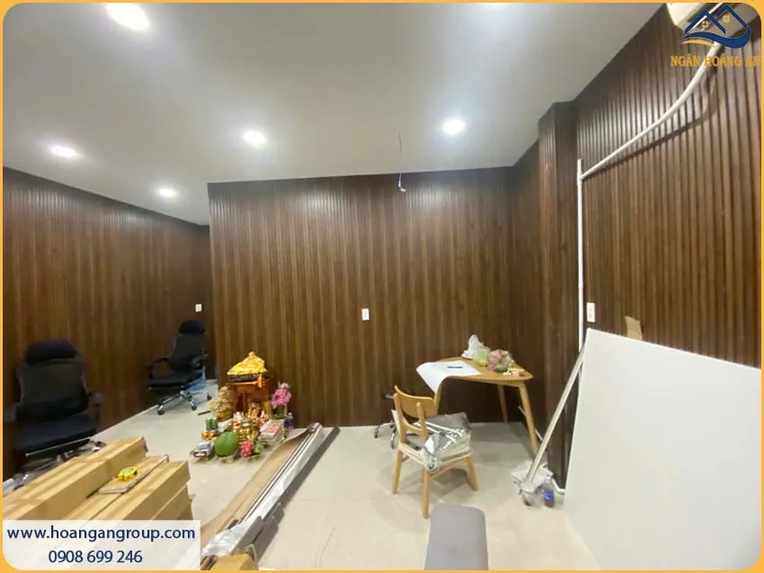 Thi Công Lam Sóng Giả Gỗ Cho Phòng Khách