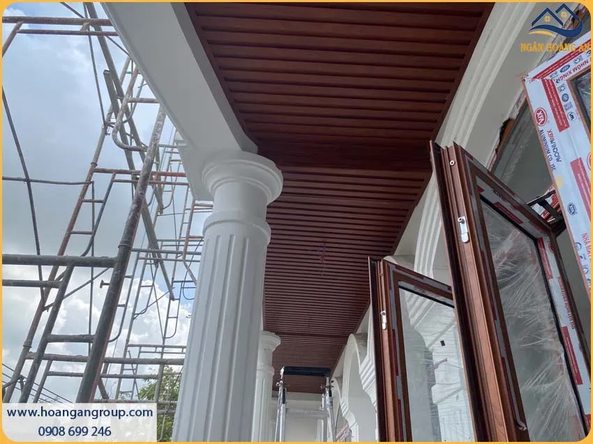 Ốp Trần Lam Sóng Thấp Kosmos 3S200X15-013 Điểm Nhấn Cho Không Gian