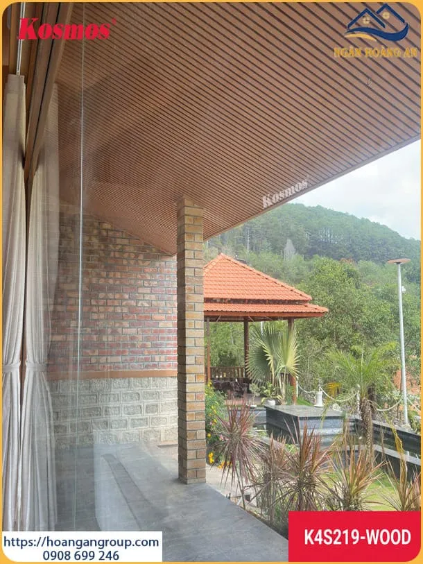 Ốp Trần Lam Sóng Ngoài Trời Cho Nhà Phố Tại Thủ Đức TPHCM