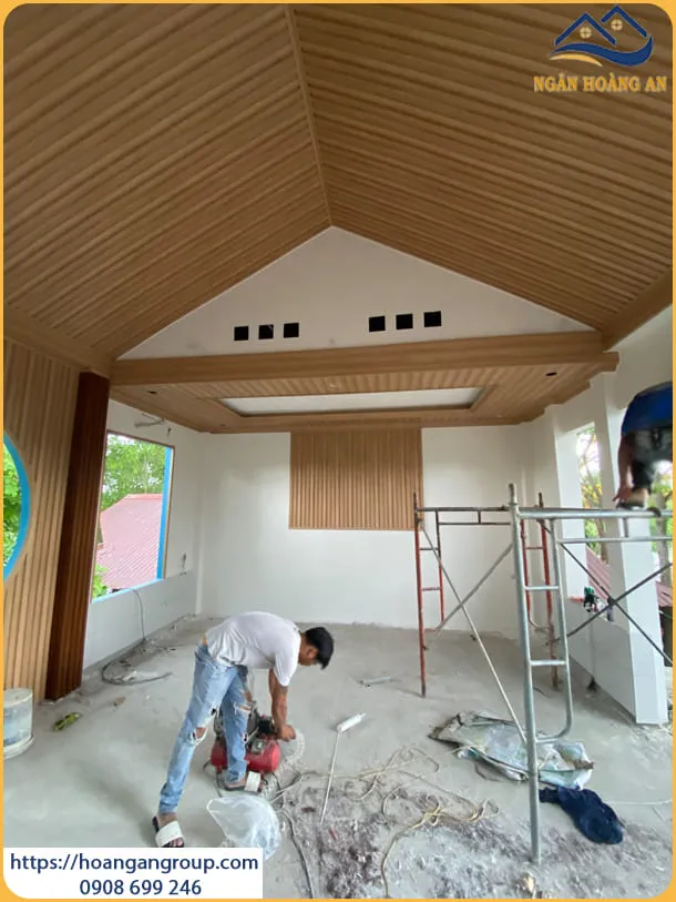 Ốp Trần Lam Sóng Nano Nhựa Giả Gỗ Uy Tín Tại Tân Bình TPHCM
