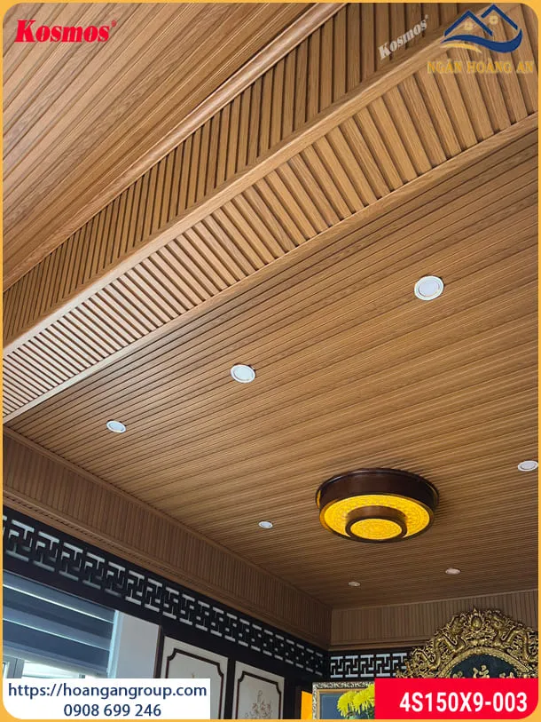 Ốp Trần Lam Sóng Nhựa Giả Gỗ Cho Nhà Ở Tại Quận 11 TPHCM