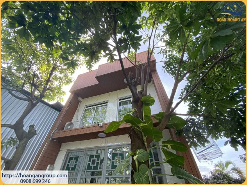 Ốp Trần Nhà Ở Bằng Tấm Ốp Ngoài Trời Tại Quận 9 TPHCM Ốp Trần Nhà Ở Bằng Tấm Ốp Ngoài Trời Tại Quận 9 TPHCM