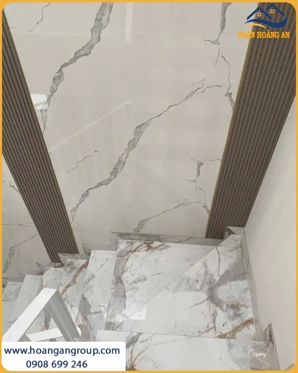Ốp Tường Tấm Nhựa PVC Giả Đá Thi Công Nhanh, Ít Bảo Trì