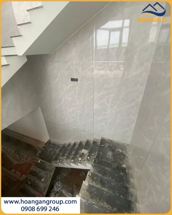 Ốp Tường Cầu Thang PVC2025 Chống Ẩm Chống Mối Mọt Ốp Tường Cầu Thang PVC2025 Chống Ẩm Chống Mối Mọt