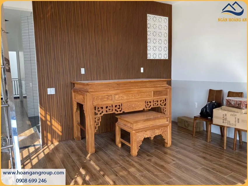 Tường Phòng Khách Được Thi Công Bởi Lam 4 Sóng Thấp Kosmos 4S150X9-009 Tường Phòng Khách Được Thi Công Bởi Lam 4 Sóng Thấp Kosmos 4S150X9-009