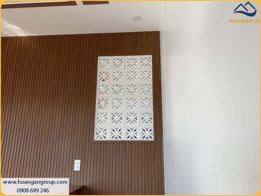 Thi Công Ốp Tường Lam Sóng Kosmos 4S150X9-009 Chống Cháy Lan, An Toàn Thi Công Ốp Tường Lam Sóng Kosmos 4S150X9-009 Chống Cháy Lan, An Toàn