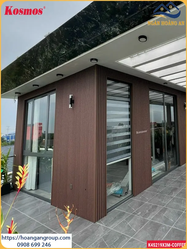 Ốp Tường Lam Sóng Gỗ Nhựa Ngoài Trời Kosmos Tại Quận 8 TPHCM