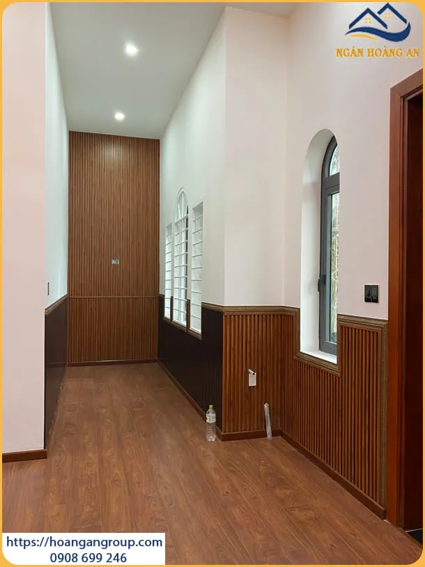 Ốp Tường Lamri Lam Sóng Nhựa Giả Gỗ Tại Long Thành Đồng Nai