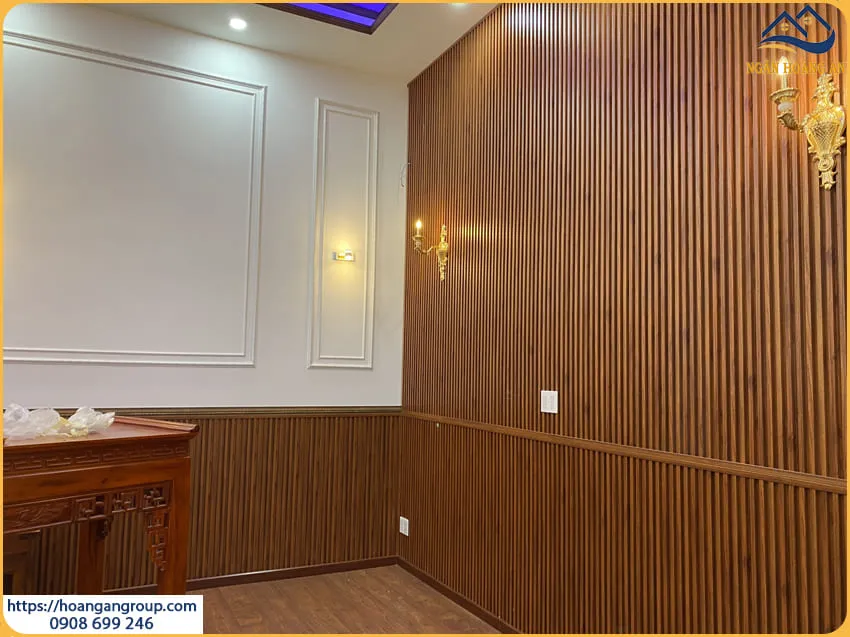 Ốp Tường Nhựa Lam Sóng Giả Gỗ Tại Quận 5 TPHCM Ốp Tường Nhựa Lam Sóng Giả Gỗ Tại Quận 5 TPHCM