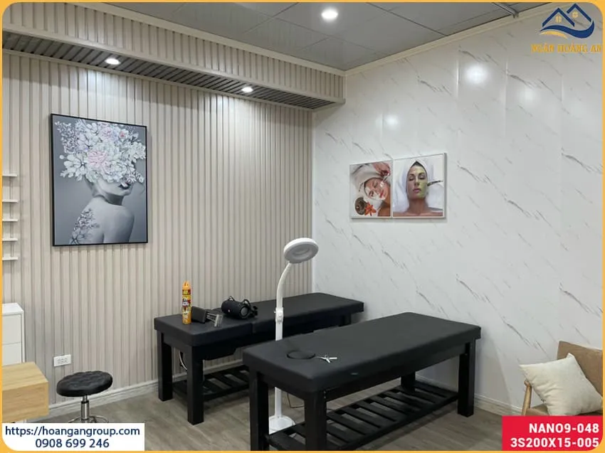 Ốp Tường Nhựa Lam Sóng Giả Gỗ Tại Quận 7 TPHCM Ốp Tường Nhựa Lam Sóng Giả Gỗ Tại Quận 7 TPHCM