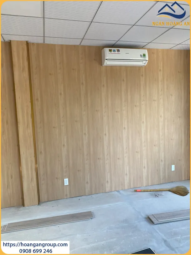 Ốp Tường Nhựa Nano Giả Gỗ Tại Quận 12 TPHCM