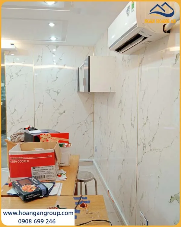 Ngân Hoàng An – Đơn Vị Lắp Đặt Tấm Nhựa PVC Giả Đá Kosmos TPHCM