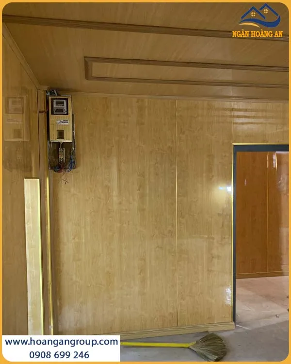 Khách Hàng Hài Lòng Tuyệt Đối Sau Khi Thi Công PVC Giả Gỗ Cho Nhà