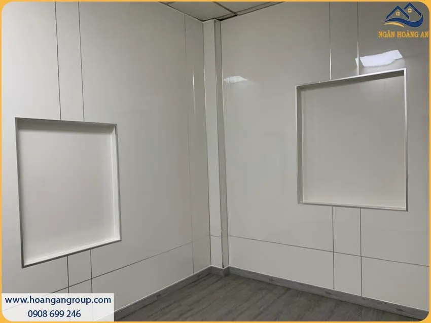 Thi Công Tấm PVC Trắng Trơn Kosmos Không Bám Bụi, Dễ Lau Chùi