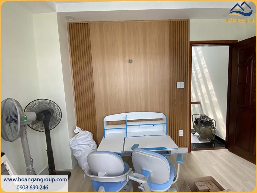 Thi Công Ốp Tường Nano Giả Gỗ IWood Tạo Nên Sự Sang Trọng